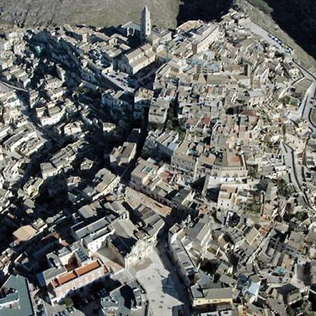 Casa Vacanza "Nel Cuore Dei Sassi" Apartments Matera Bagian luar foto