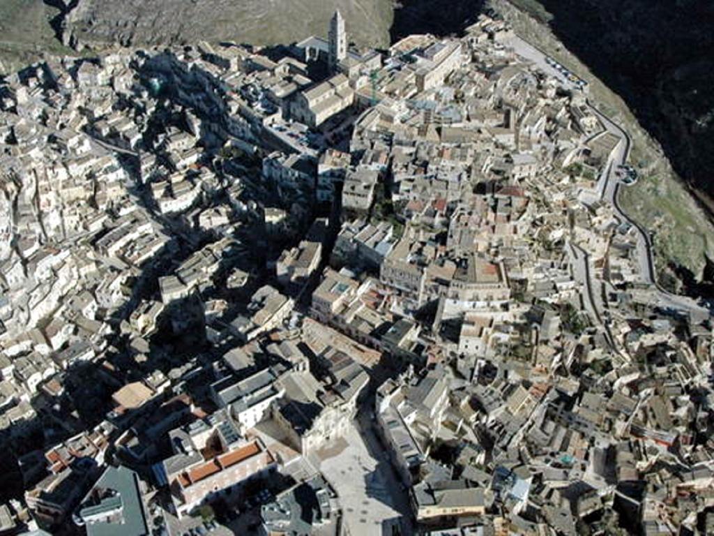 Casa Vacanza "Nel Cuore Dei Sassi" Apartments Matera Bagian luar foto